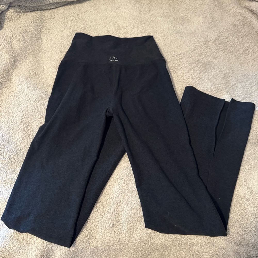 Beyond yoga spacedye flare leggings!